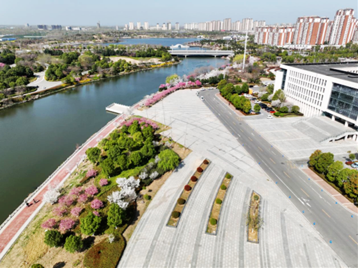 萬物復(fù)蘇春日忙 “花海遂平”斗芬芳160.png