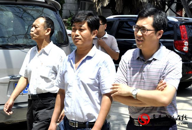 省新聞出版廣電局副局長李洪青到遂平廣播電視臺(tái)調(diào)研