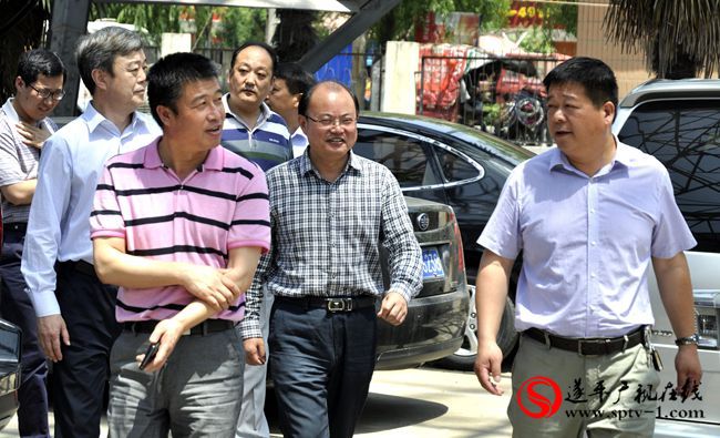 省新聞出版廣電局副局長李洪青到遂平廣播電視臺(tái)調(diào)研